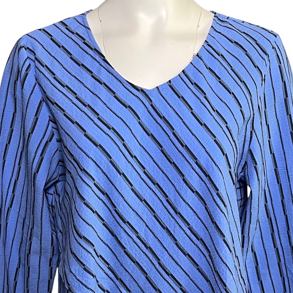 Habitat Clothes to Live In Tunic Top Size M Asymmetric Textured Lagoon Blue - Picture 5 of 10